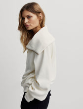 Load image into Gallery viewer, VARLEY VINE HALF ZIP PULLOVER