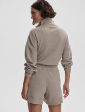 Load image into Gallery viewer, Varley Atrium High Rise Short 4.5"