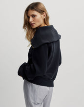 Load image into Gallery viewer, VARLEY VINE HALF ZIP PULLOVER