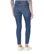 Load image into Gallery viewer, BLANKNYC The Bond Mid-Rise Five-Pocket Denim Skinny in Bluffin-FINAL SALE