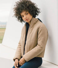 Load image into Gallery viewer, TravisMathew Women’s Mont Blanc