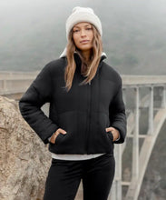 Load image into Gallery viewer, TravisMathew Women’s Mont Blanc