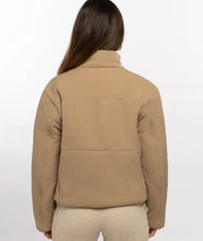Load image into Gallery viewer, TravisMathew Women’s Mont Blanc