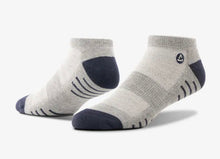 Load image into Gallery viewer, TravisMathew Cuater Eighteener Sock