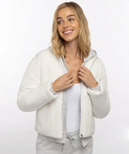 Load image into Gallery viewer, TravisMathew Women’s Mont Blanc