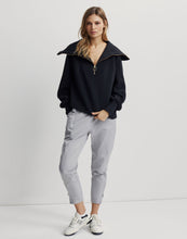 Load image into Gallery viewer, VARLEY VINE HALF ZIP PULLOVER