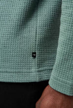 Load image into Gallery viewer, TravisMathew Cloud Waffle Crew