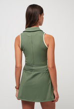 Load image into Gallery viewer, Travis Mathew Sip & Sea Moveknit Sleevless Polo