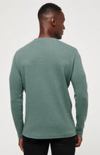 Load image into Gallery viewer, TravisMathew Cloud Waffle Crew