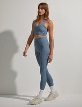 Load image into Gallery viewer, Varley Let’s Go Night Running 25"