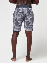 Load image into Gallery viewer, Travis Mathew Sail Plans Boardshorts - FINAL SALE
