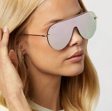 Load image into Gallery viewer, Diff - Imani - GOLD + CHERRY BLOSSOM MIRROR SUNGLASSES