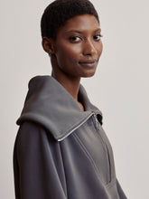 Load image into Gallery viewer, VARLEY VINE HALF ZIP PULLOVER