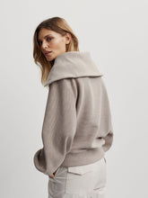 Load image into Gallery viewer, VARLEY VINE HALF ZIP PULLOVER