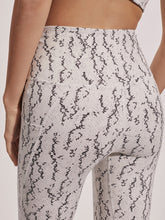 Load image into Gallery viewer, VARLEY Move Pocket High Legging 25"