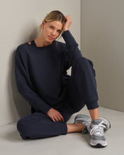 Load image into Gallery viewer, RHONE DreamGlow™ Pullover