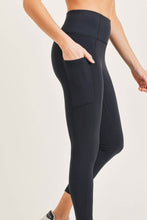 Load image into Gallery viewer, Essential Pocket Highwaist Leggings
