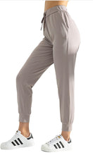 Load image into Gallery viewer, Mid Rise Jogger