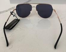 Load image into Gallery viewer, Quay-High Key Mini