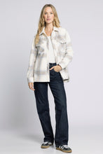 Load image into Gallery viewer, Thread &amp; Supply Santa Fe Plaid Fleece Jacket
