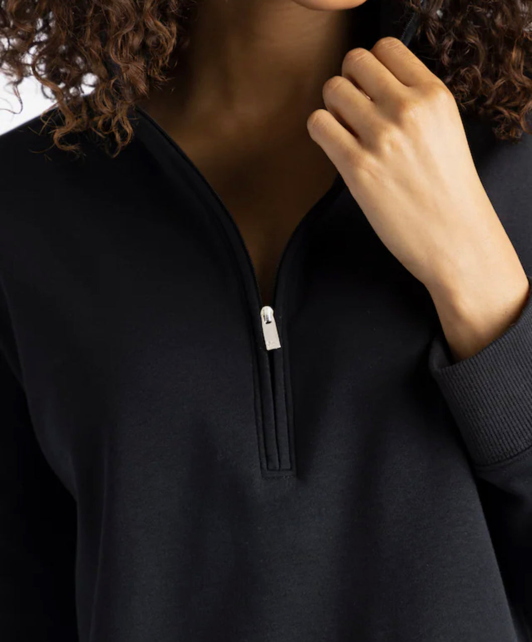 TravisMathew Women’s CLOUD HALF ZIP