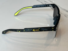 Load image into Gallery viewer, Quay Polarized Homestretch Sunglasses
