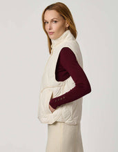 Load image into Gallery viewer, Bernardo - Beekman Quilted Puffer Vest
