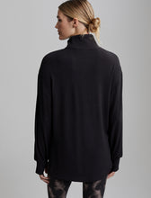 Load image into Gallery viewer, Varley Roeder Half Zip MidLayer - FINAL SALE
