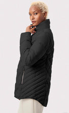 Load image into Gallery viewer, Bernardo Snowshoe Puffer Jacket
