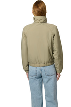 Load image into Gallery viewer, Bernardo - Daybreak Cloud Jacket
