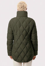 Load image into Gallery viewer, Bernardo Snowshoe Puffer Jacket
