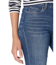 Load image into Gallery viewer, BLANKNYC The Bond Mid-Rise Five-Pocket Denim Skinny in Bluffin
