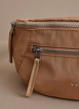 Load image into Gallery viewer, Varley Lasson Belt Bag
