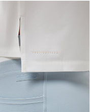 Load image into Gallery viewer, TRAVIS MATHEW MALIBU SEASON TECH WOVEN TOP
