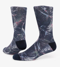 Load image into Gallery viewer, TravisMathew Cuater Untamed Waves Crew Socks
