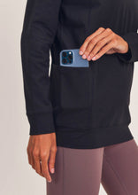 Load image into Gallery viewer, Active Raglan Pullover with Pockets-Black
