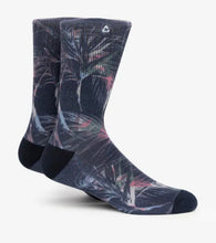Load image into Gallery viewer, TravisMathew Cuater Untamed Waves Crew Socks
