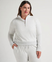 Load image into Gallery viewer, TravisMathew Women’s CLOUD HALF ZIP
