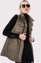 Load image into Gallery viewer, Bernardo Glamp Utility Puffer Vest
