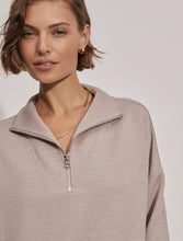 Load image into Gallery viewer, Varley Hawley Half-Zip Sweat
