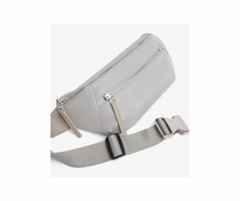 Load image into Gallery viewer, Varley Lasson Belt Bag - MORE COLOR OPTIONS
