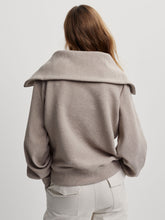 Load image into Gallery viewer, VARLEY VINE HALF ZIP PULLOVER
