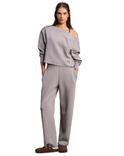 Load image into Gallery viewer, Rhone DreamGlow® Barrel Leg Pant - Multiple Colors
