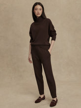 Load image into Gallery viewer, Varley The Slim Pant 25"
