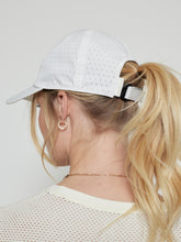 Load image into Gallery viewer, Varley Niles Active Cap
