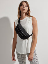 Load image into Gallery viewer, Varley Lasson Belt Bag
