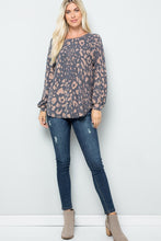 Load image into Gallery viewer, Animal Print Bubble Long Sleeve Top
