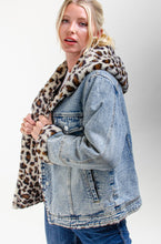 Load image into Gallery viewer, Women&#39;s Denim Leopard Fur Jacket
