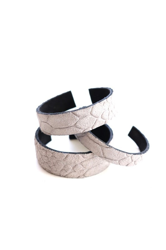 Faux animal print bracelet cuff set