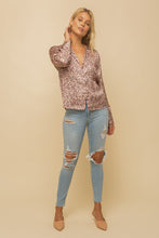Load image into Gallery viewer, LEOPARD PRINT TAYLORED CARLA SATIN SHIRT
